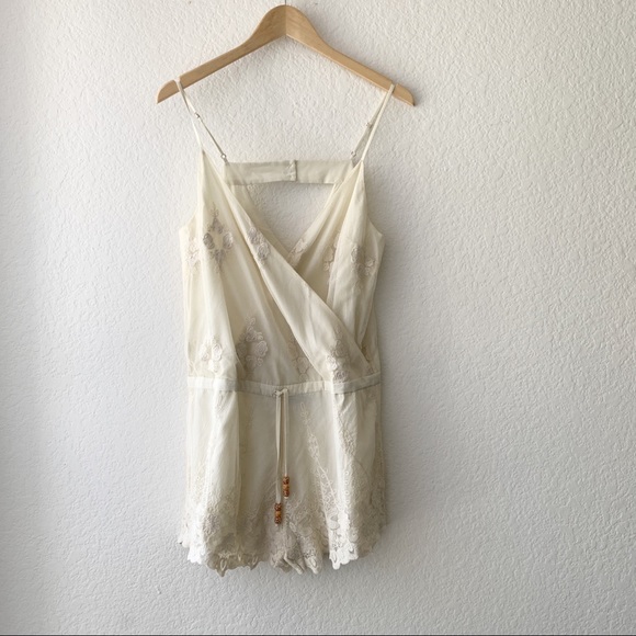 Chaser White Lace Surplice Drawstring Romper M - Picture 4 of 15